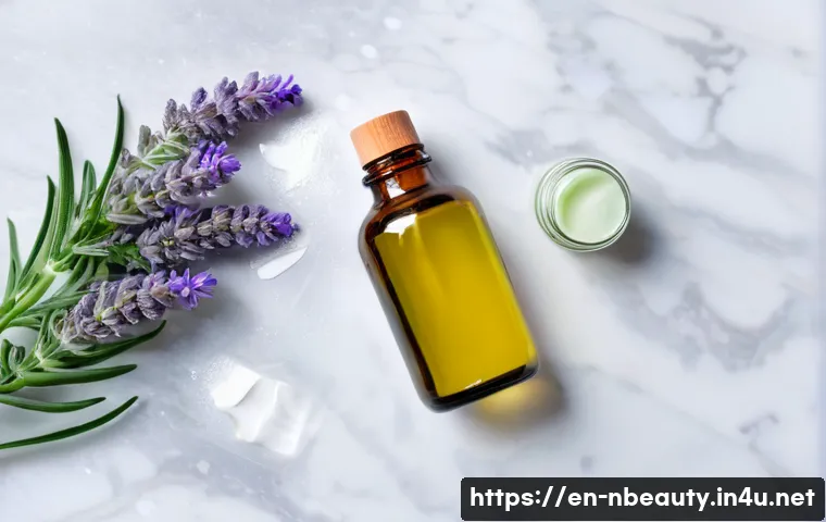 천연화장품으로 모공 관리하는 방법 - A serene skincare flat lay featuring natural pore care ingredients: a glass bottle of witch hazel to...
